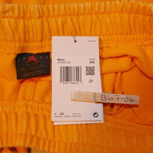 Nike Air Jordan Men's Statement Fleece Jogger Taxi Yellow Heavyweight Sweatpants - Picture 9 of 10